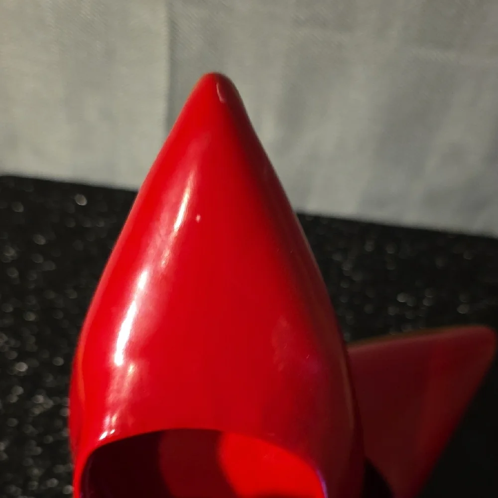 Guess Red Patent Leather Heels - Picture 8 of 8